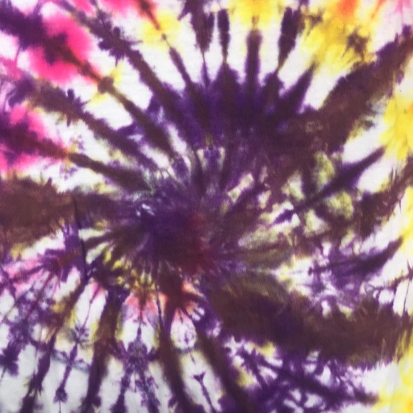 Meet your Posher, Stephanie - Picture 2 of 2